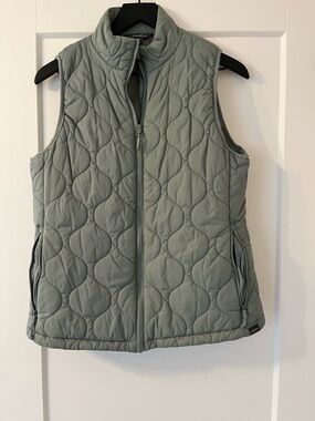 Eddie Bauer Quilted Sleeveless Puffer Vest - Sage Green